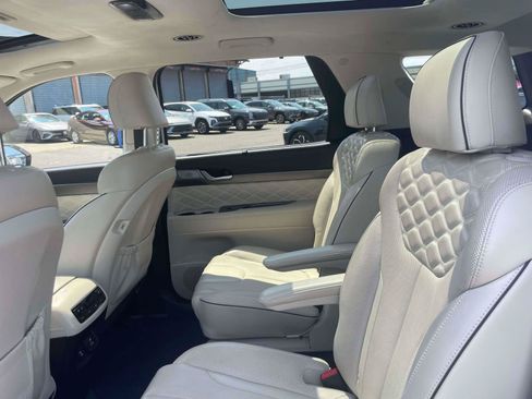 Used 2020 Hyundai Palisade Limited FWD image 11