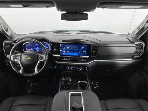 Certified 2022 Chevrolet Silverado 1500 LTZ w/ LTZ Convenience Package II AWD/4WD image 15