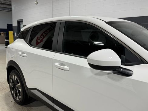 New 2025 Nissan Kicks SV w/ Illumination Package image 6