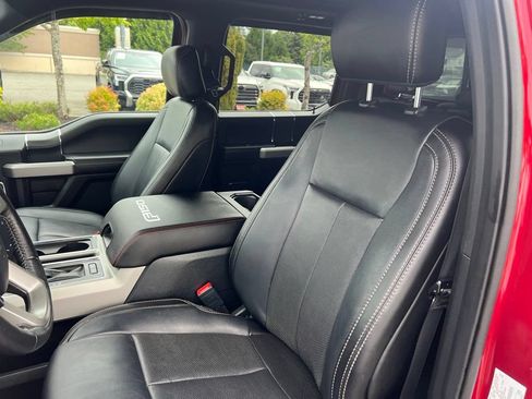 Used 2019 Ford F150 Lariat w/ Equipment Group 502A Luxury AWD/4WD image 14