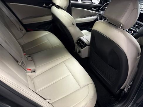 Used 2023 Genesis G70 2.0T AWD/4WD image 12