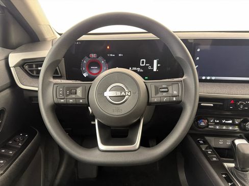 New 2026 Nissan Kicks SV w/ Cold Weather Package FWD image 17