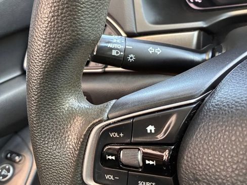 Used 2018 Honda Accord LX image 26