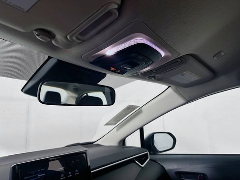 Used 2025 Toyota Corolla LE FWD image 18