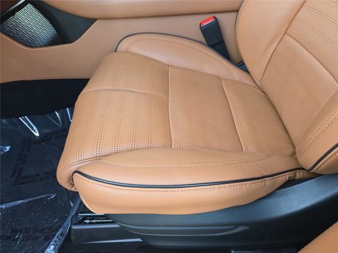 Used 2025 Lincoln Aviator Black Label image 18