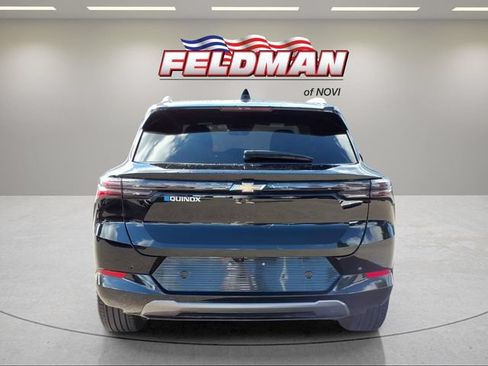 Used 2024 Chevrolet Equinox EV LT FWD image 4