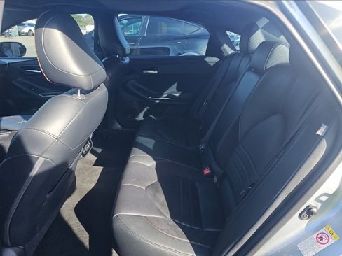 Used 2019 Toyota Avalon Touring w/ Advanced Safety Package image 8