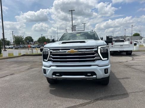 New 2026 Chevrolet Silverado 2500 High Country w/ Technology Package AWD/4WD image 8