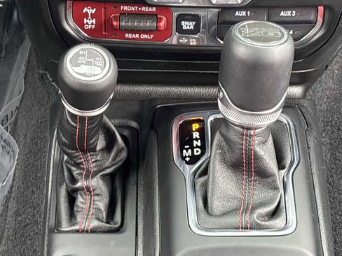 Used 2023 Jeep Wrangler Unlimited Rubicon 4xe AWD/4WD image 20