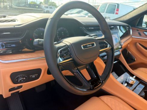 New 2026 Jeep Grand Cherokee Summit AWD/4WD image 7