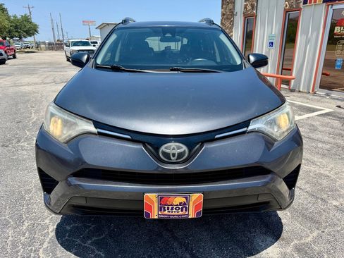 Used 2017 Toyota RAV4 LE FWD image 8