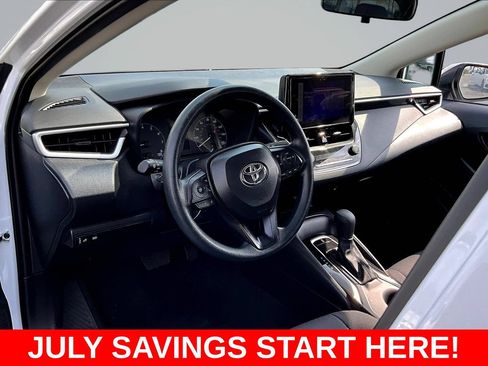 Used 2025 Toyota Corolla LE w/ LE Premium Package FWD image 22
