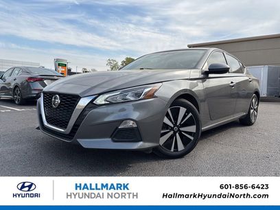 Used 2022 Nissan Altima 2.5 SV