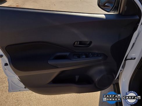 Certified 2025 Nissan Kicks Play S image 16