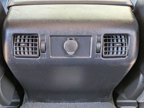 Used 2017 Toyota Tundra Platinum image 18