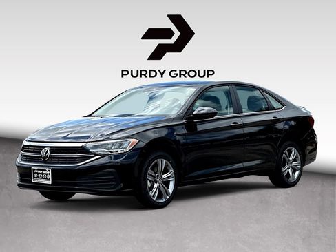 Certified 2024 Volkswagen Jetta SE FWD image 3