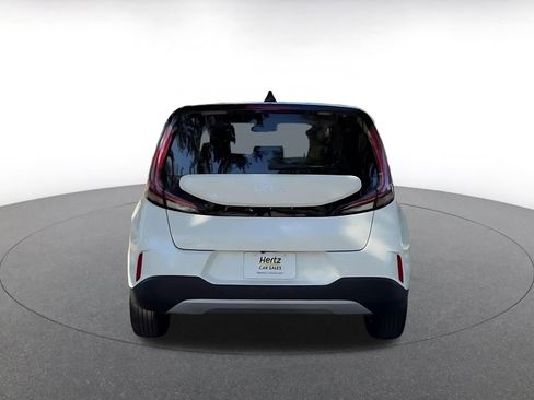 Used 2025 Kia Soul LX w/ LX Technology Package image 12