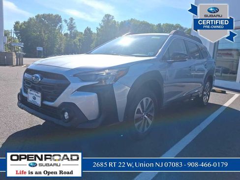 Used 2025 Subaru Outback Premium AWD/4WD image 3