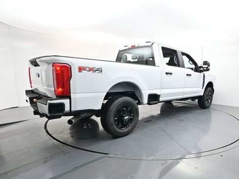 New 2026 Ford F250 4x4 Crew Cab Super Duty image 7