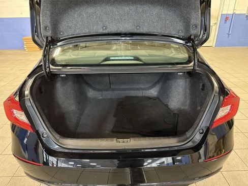 Used 2020 Honda Accord Sport image 11