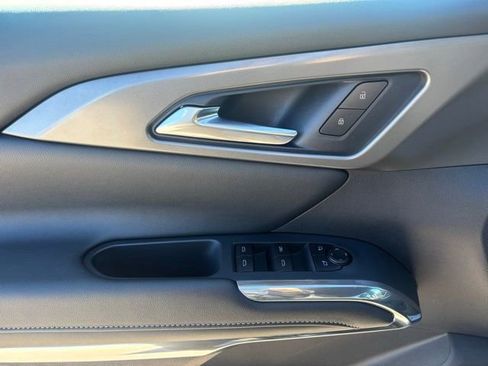 Certified 2026 Chevrolet Traverse LT w/ Driver Confidence Package image 18