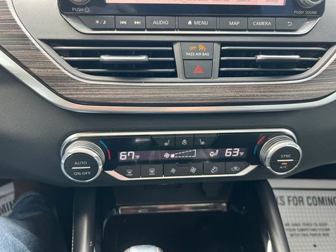 Used 2021 Nissan Altima 2.5 Platinum image 25