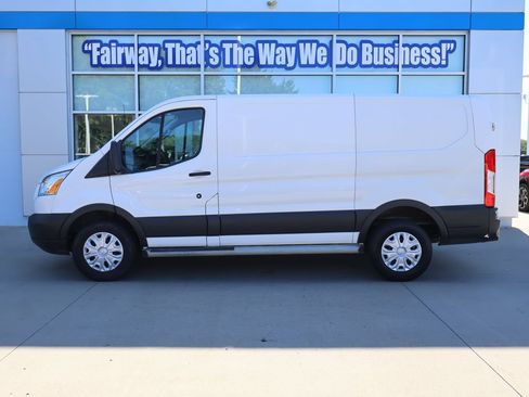 Used 2017 Ford Transit 250 130 Low Roof w/ Exterior Upgrade Package RWD image 7