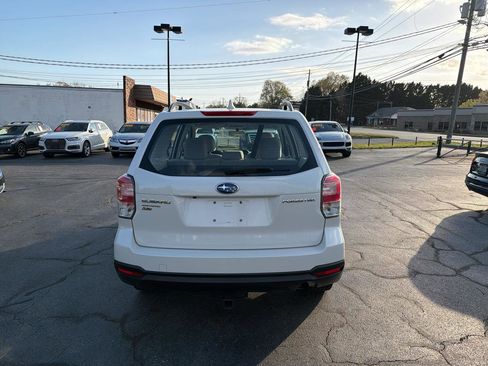 Used 2018 Subaru Forester 2.5i w/ Alloy Wheel Package image 4