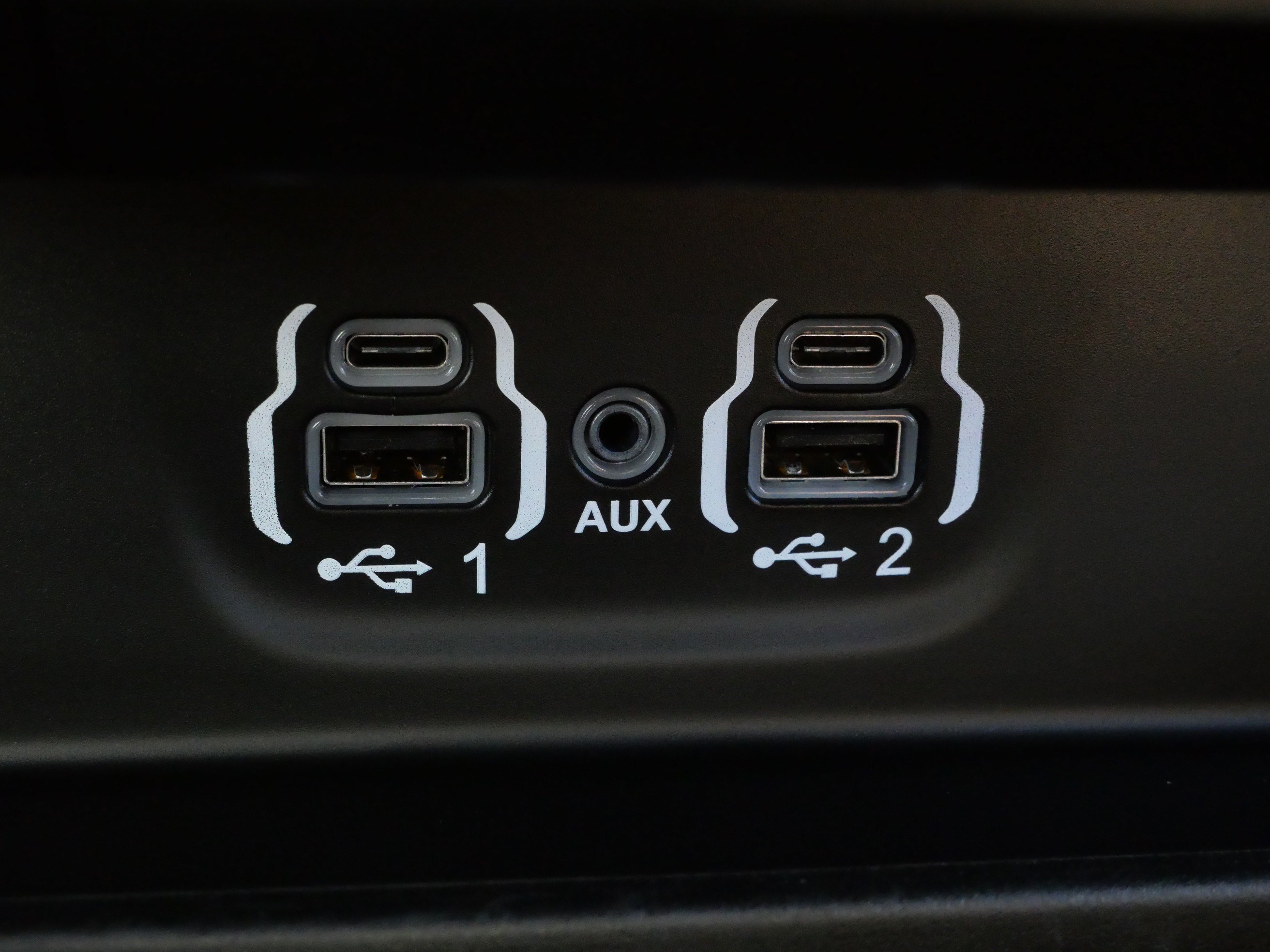 Used 2023 RAM 1500 Laramie AWD/4WD image 30