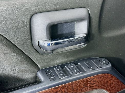 Used 2015 GMC Sierra 1500 SLE w/ SLE Value Package image 23