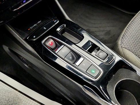 Used 2023 Chevrolet Bolt EUV LT w/ Driver Confidence Package image 16