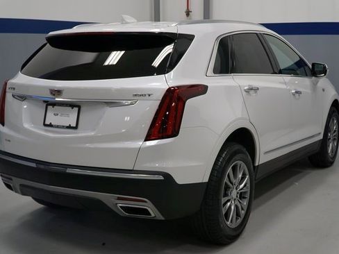 Certified 2022 Cadillac XT5 Premium Luxury image 5