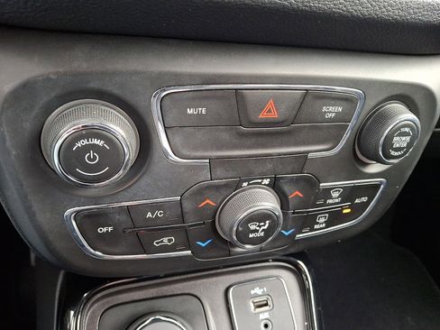 Used 2020 Jeep Compass Limited w/ Premium Lighting Group image 15