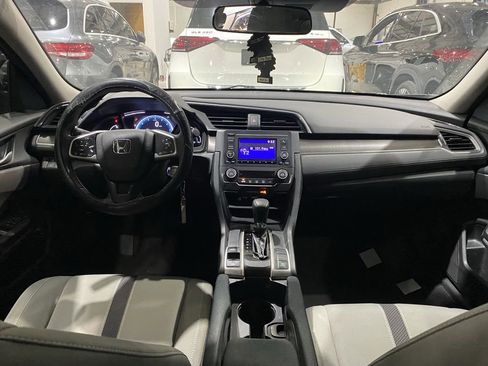 Used 2020 Honda Civic LX image 2
