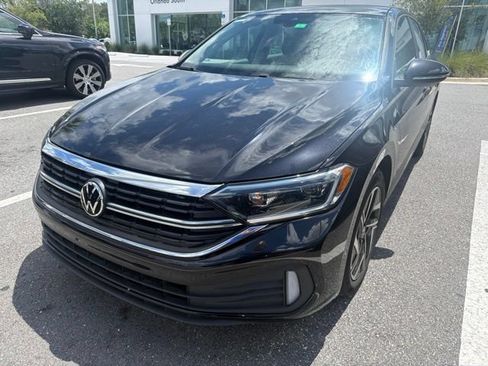 Used 2024 Volkswagen Jetta SEL FWD image 3