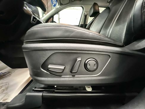 Used 2023 Kia Sorento EX image 14