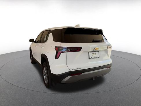 Used 2025 Chevrolet Equinox LT FWD image 9