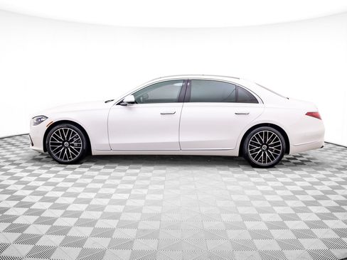 Used 2021 Mercedes-Benz S 580 4MATIC Sedan image 2