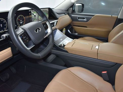 Certified 2025 INFINITI QX80 Sensory image 12
