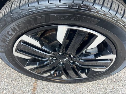 Certified 2024 Kia Telluride SX Prestige w/ Towing Package AWD/4WD image 40
