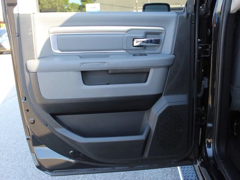 Used 2017 RAM 1500 Big Horn AWD/4WD image 18