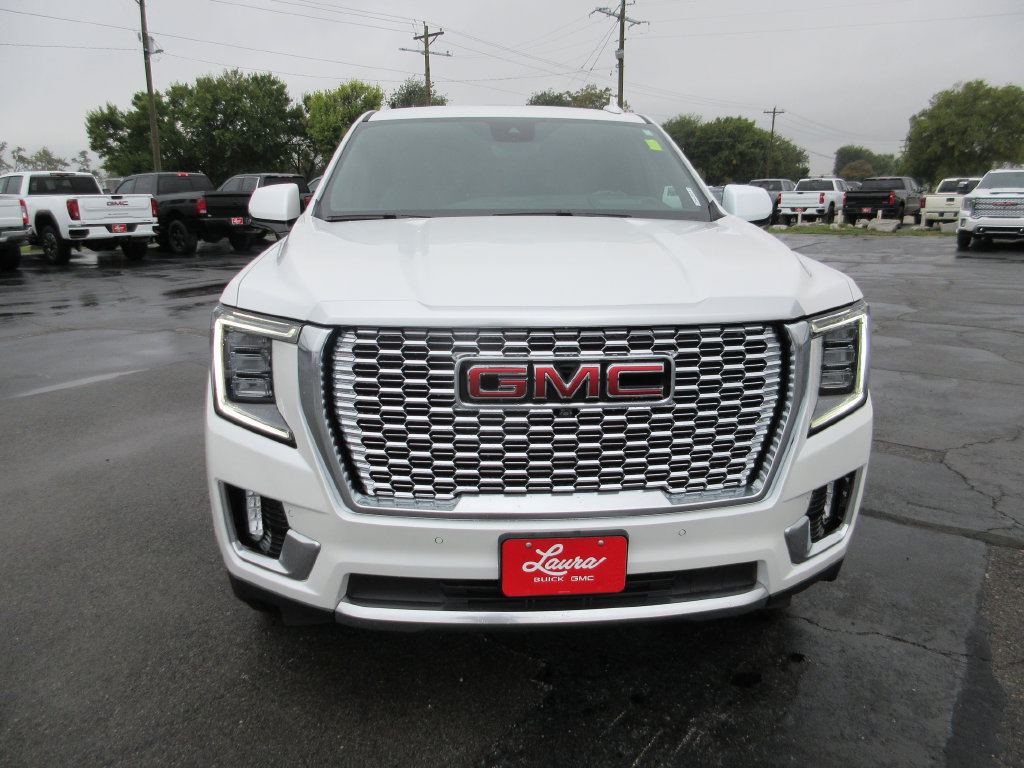 Used 2023 GMC Yukon Denali w/ Denali Reserve Package AWD/4WD image 13
