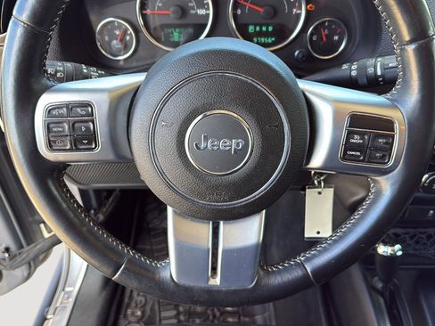 Used 2018 Jeep Wrangler Unlimited Sport image 13