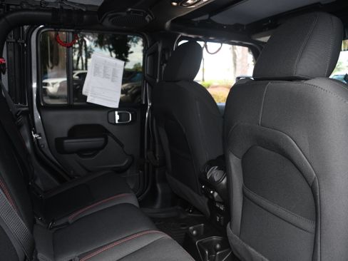 Used 2023 Jeep Gladiator Rubicon w/ LED Lighting Group image 17