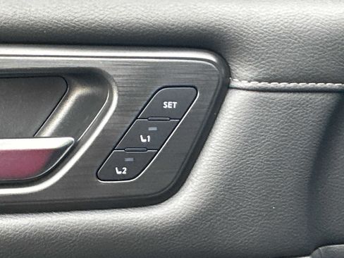 New 2026 Nissan Armada SL w/ Captain's Chari Seat Package image 25