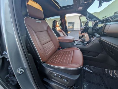 Used 2023 GMC Sierra 1500 Denali Ultimate AWD/4WD image 25