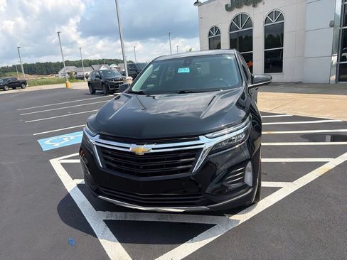 Used 2023 Chevrolet Equinox LT AWD/4WD image 4