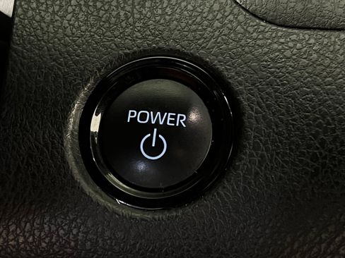 Used 2025 Toyota Camry Hybrid FWD image 19