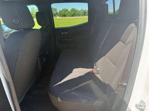 Used 2024 Chevrolet Colorado LT w/ LT Convenience Package II RWD image 13