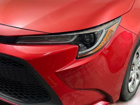 Used 2020 Toyota Corolla LE image 12
